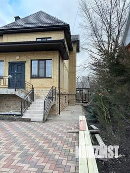 Дом 520м&sup2;, 3-этажный, посуточно, 