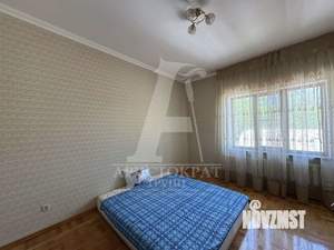 Дом 400м&sup2;, 3-этажный, на длительный срок, 
