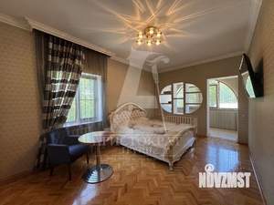 Дом 400м&sup2;, 3-этажный, на длительный срок, 