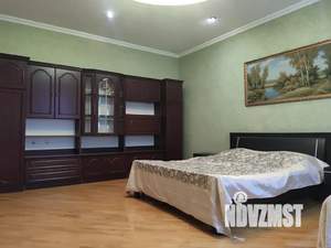 Дом 400м&sup2;, 3-этажный, посуточно, 