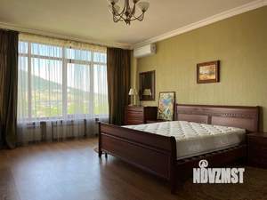 Дом 271м&sup2;, 3-этажный, на длительный срок, 