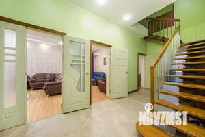 Дом 140м&sup2;, 2-этажный, посуточно, 