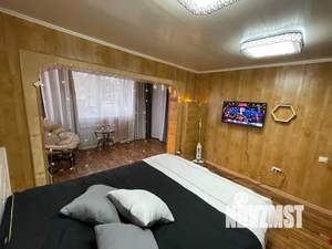 Дом 30м&sup2;, 2-этажный, посуточно, 