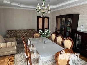 Дом 180м&sup2;, 2-этажный, посуточно, 