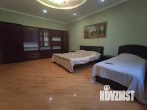 Дом 400м&sup2;, 3-этажный, посуточно, 