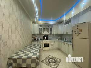 Дом 275м&sup2;, 2-этажный, участок 8 сот.  