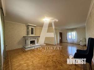 Дом 408м&sup2;, 4-этажный, участок 3 сот.  