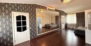 Дом 280м&sup2;, 2-этажный, участок 6 сот.  