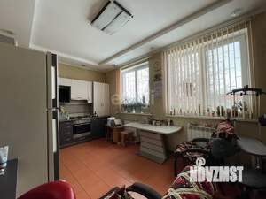 Дом 212м&sup2;, 3-этажный, участок 8 сот.  