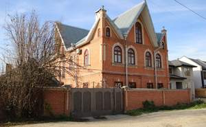 Дом 160м&sup2;, 3-этажный, участок 7 сот.  