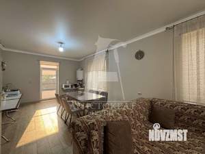 Дом 230м&sup2;, 2-этажный, участок 8 сот.  