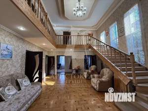 Дом 200м&sup2;, 2-этажный, участок 4 сот.  