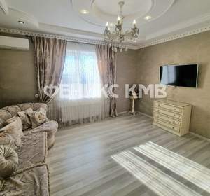 Дом 320м&sup2;, 3-этажный, участок 7 сот.  