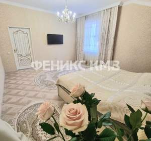 Дом 320м&sup2;, 3-этажный, участок 7 сот.  