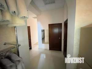 Дом 650м&sup2;, 3-этажный, участок 10 сот.  