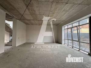 Дом 194м&sup2;, 2-этажный, участок 5 сот.  