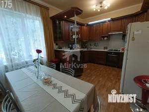 Дом 252м&sup2;, 3-этажный, участок 6 сот.  