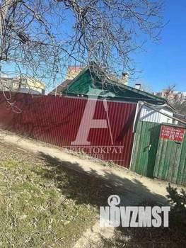 Дом 30м&sup2;, 1-этажный, участок 6 сот.  