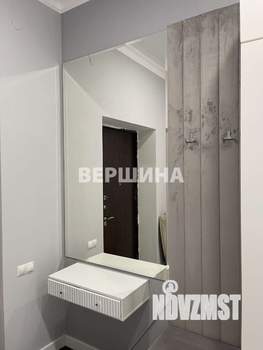 Дом 350м&sup2;, 3-этажный, участок 12 сот.  