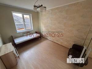 Дом 80м&sup2;, 2-этажный, участок 5 сот.  