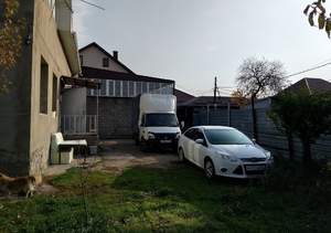 Дача 208м&sup2;, 2-этажный, участок 6 сот.  