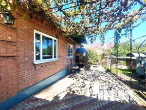 Дом 174м², 2-этажный, участок 3 сот.  