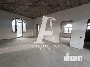 Дом 319м², 2-этажный, участок 7 сот.  