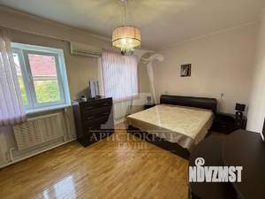 Дом 135м&sup2;, 2-этажный, участок 5 сот.  