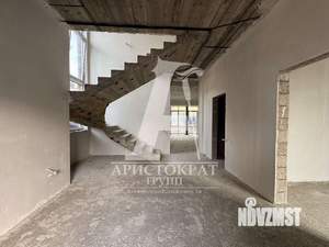 Дом 194м&sup2;, 2-этажный, участок 5 сот.  
