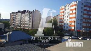 Дом 500м&sup2;, 3-этажный, участок 10 сот.  
