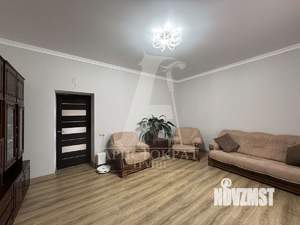 Дом 230м&sup2;, 2-этажный, участок 8 сот.  