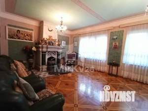 Дом 450м², 3-этажный, участок 6 сот.  
