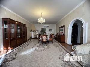 Дом 260м², 2-этажный, участок 6 сот.  
