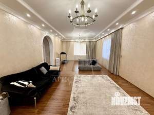 Дом 310м&sup2;, 2-этажный, участок 4 сот.  