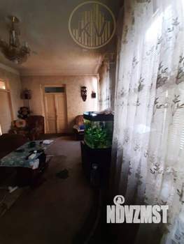 Дом 240м&sup2;, 2-этажный, участок 10 сот.  