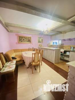 Дом 180м&sup2;, 2-этажный, участок 5 сот.  