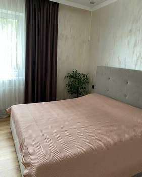 Дом 220м&sup2;, 2-этажный, участок 6 сот.  