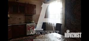 Дом 500м&sup2;, 3-этажный, участок 10 сот.  