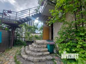 Дом 150м&sup2;, 2-этажный, участок 2 сот.  