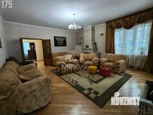 Дом 252м&sup2;, 3-этажный, участок 6 сот.  