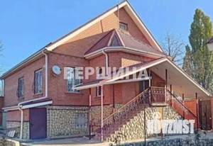 Дом 260м², 2-этажный, участок 6 сот.  