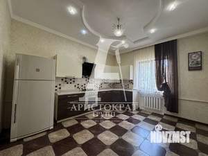 Дом 408м&sup2;, 4-этажный, участок 3 сот.  