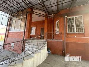 Дом 650м&sup2;, 3-этажный, участок 10 сот.  