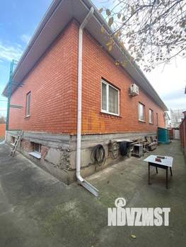 Дом 430м&sup2;, 1-этажный, участок 6 сот.  