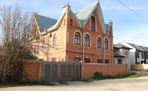 Дом 160м&sup2;, 3-этажный, участок 7 сот.  