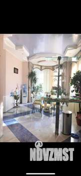 Дом 342м&sup2;, 2-этажный, участок 7 сот.  