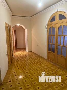 Дом 516м², 4-этажный, участок 18 сот.  