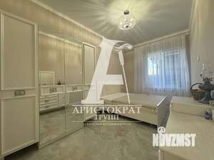 Дом 179м&sup2;, 1-этажный, участок 4 сот.  