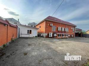 Дом 650м&sup2;, 3-этажный, участок 10 сот.  