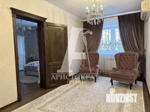 Дом 540м&sup2;, 3-этажный, участок 5 сот.  
